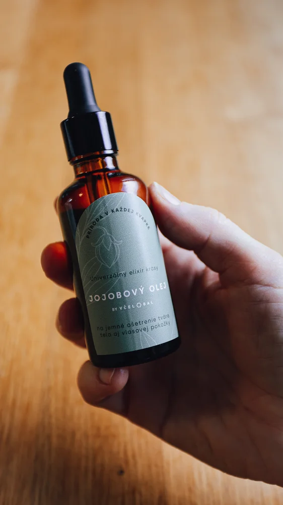 Olej jojoba do twarzy i włosów