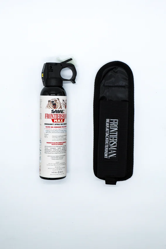 Spray na niedźwiedzie SABRE Frontiersman MAX + kabura