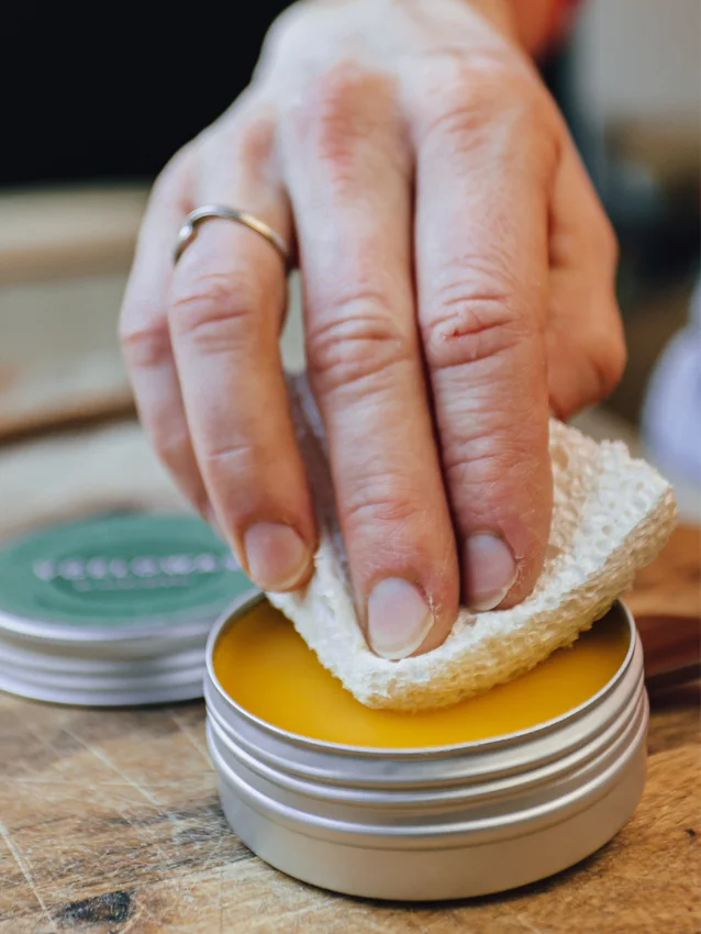 Wosk pszczeli do drewna